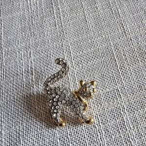 Vintage Louis Stern rhinestone cat brooch